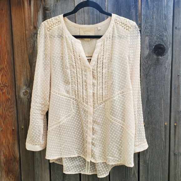 Anthropologie Tops - Anthropologie Vanessa Virginia Cream Swiss Dot Top